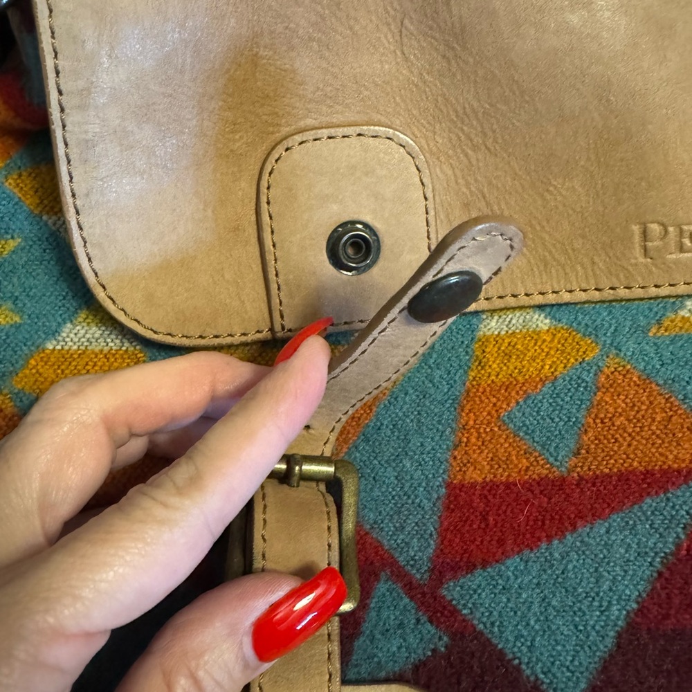 Pendleton Beige Leather Accessory - image 3